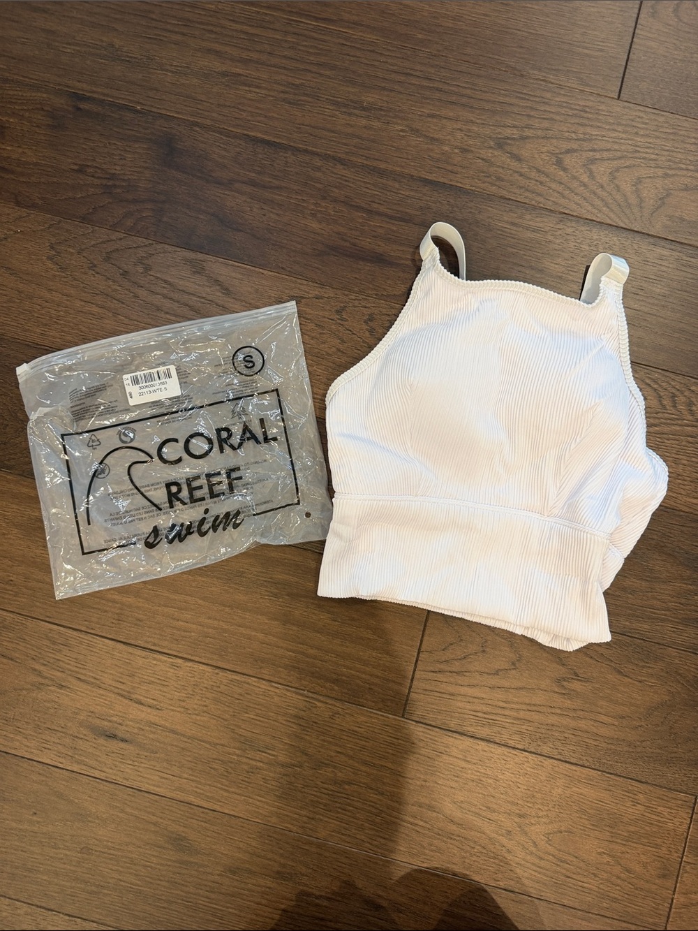 Coral Reef Swim White Ribbed Cropped Swim Top Size Small 4/6 - C46-005